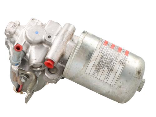 servo-brake-toyota-c-hr-_x1_-2016-33239051 main image