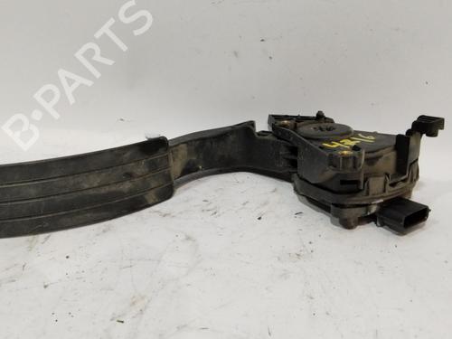 Pedal RENAULT CAPTUR I (J5_, H5_) 1.2 TCe (J5AU) (132 hp) 28597997