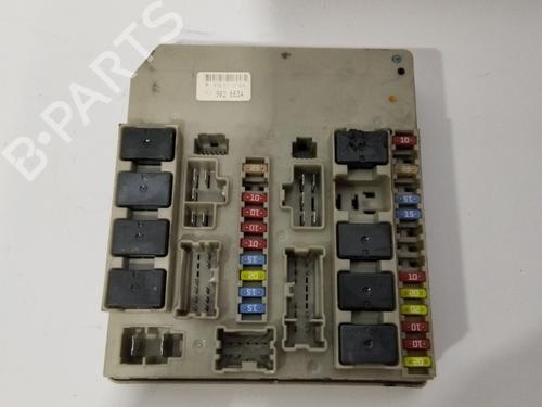 Used Fuse box RENAULT CLIO III (BR0/1, CR0/1) [2005-2014]  28724007