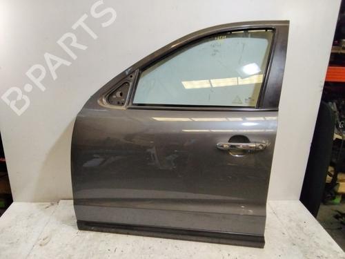 Used Left front door HYUNDAI SANTA FÉ II (CM) 2.2 CRDi GLS (150 hp) 18246410