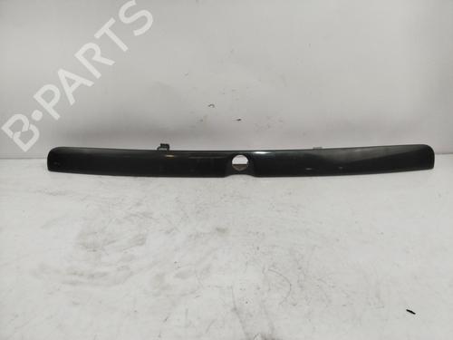 Używane Klamka klapy tylnej / bagażnika AUDI A4 B5 (8D2) [1994-2001]  22398555