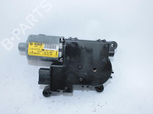 Motor do tecto de abrir PEUGEOT 308 SW II (LC_, LJ_, LR_, LX_, L4_) [2014-2021]  15895106