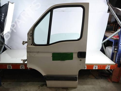 Used Left front door Left front door RENAULT MASCOTT Platform/Chassis (UH_, HH_) [1999-2005] 40082367 40082367
