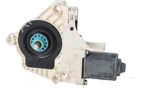 Right rear window motor AUDI A4 B8 (8K2) 2.0 TDI | BP37718617E22 - Image 2