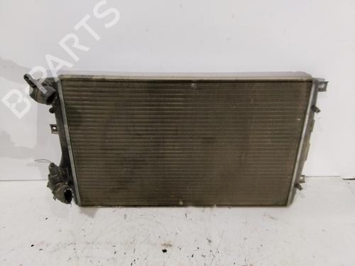 Used Water radiator Water radiator 33930457 33930457