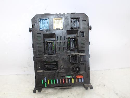 Used Fuse box PEUGEOT 307 (3A/C) 1.6 16V (109 hp) 13809886