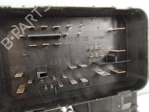 Fuse box SEAT LEON (1P1)  | BP23224948E1 