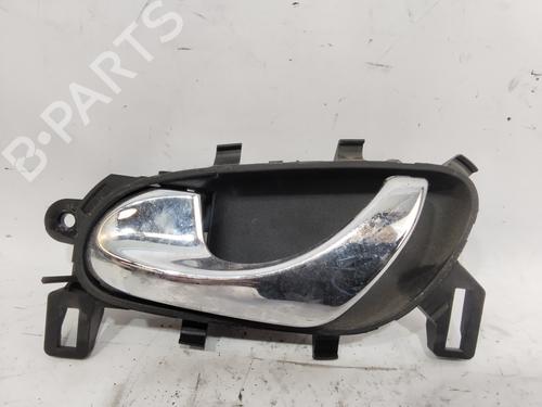 Venstre bak invendig håndtak RENAULT KADJAR (HA_, HL_) 1.6 dCi 130 4x4 (HLA4) (130 hp) 27583466