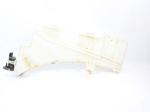 Used Windscreen washer tank PEUGEOT 3008 II SUV (MC_, MR_, MJ_, M4_) [2016-2025]  15717184