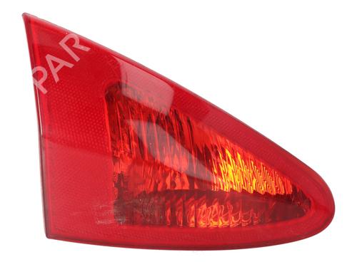 Venstre baglygte bagklap Venstre baglygte bagklap ALFA ROMEO 147 (937_) 1.6 16V T.SPARK ECO (937.AXA1A, 937.BXA1A) (105 hp) 35977651 35977651