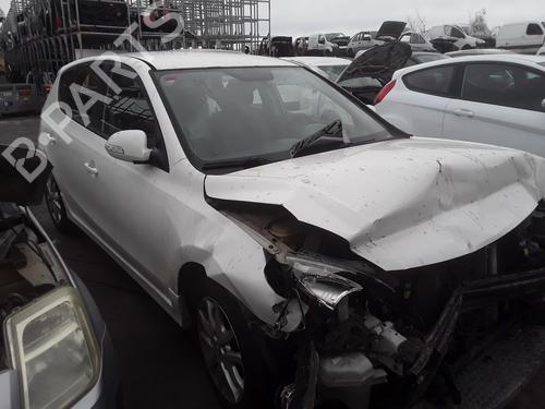 Engine control unit (ECU) HYUNDAI i30 (FD)  | BP15880667M57 