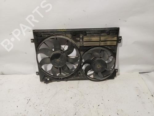 Used Radiator fan SEAT LEON (1P1) [2005-2013]  30389768