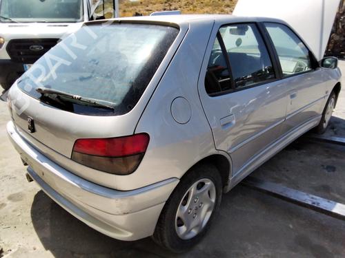 Rear center light PEUGEOT 306 (7B, N3, N5) 1.6 SR | BP20225918I39 