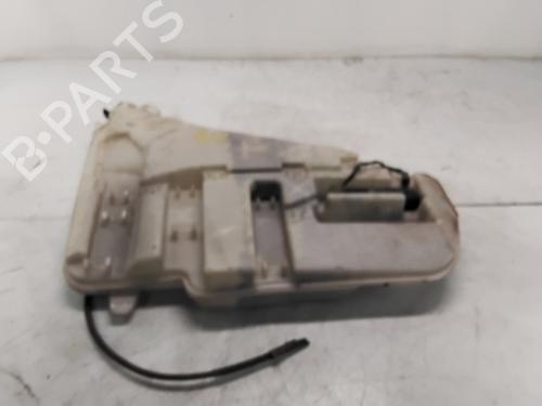 Used Windscreen washer tank BMW 5 Gran Turismo (F07) 520 d (184 hp) 28547420