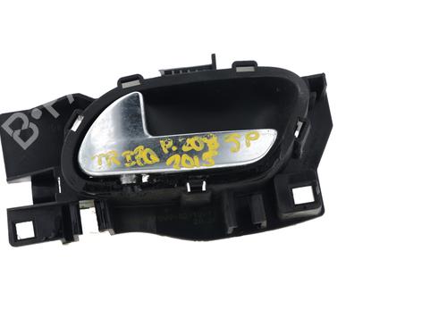 Venstre bagtil invendig håndtag PEUGEOT 208 I (CA_, CC_) [2012-2021]  30824116