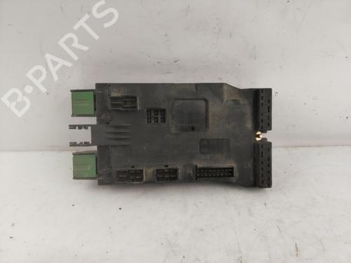Used Fuse box MERCEDES-BENZ VITO Van (W638) [1997-2003]  25288490