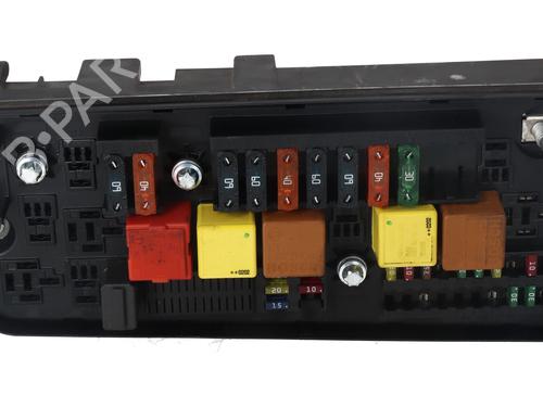 Used Fuse box Fuse box 37013133 37013133
