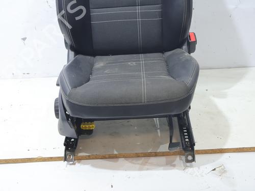 Right front seat MERCEDES-BENZ A-CLASS (W176) A 200 CDI (176.001) | BP37995103C16 - Image 2