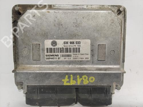 Used Engine control unit (ECU) VW POLO IV (9N_, 9A_) 1.4 16V (75 hp) 22619159