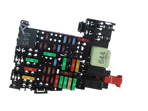 Used Fuse box SEAT ARONA (KJ7, KJP) 1.0 TSI (95 hp) 31093845