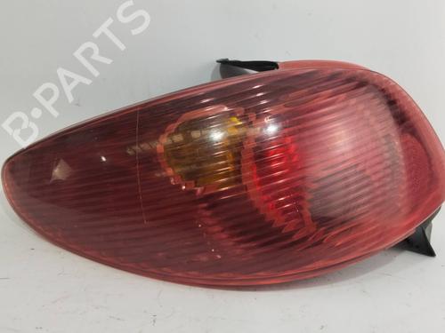 Used Left taillight PEUGEOT 206 Hatchback (2A/C) 1.4 HDi eco 70 (68 hp) 25873896