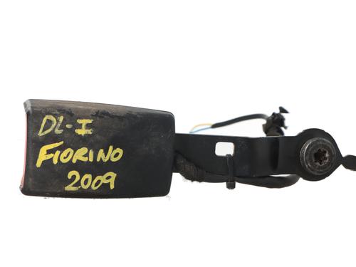 Used Seat buckle FIAT QUBO (225_) 1.3 D Multijet (225AXE1A, 225CXE1A, 225AXH1A, 225AXL1A,... (95 hp) 32391489