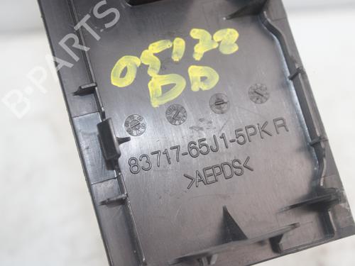 Right front window switch SUZUKI GRAND VITARA II (JT, TE, TD) 1.9 DDiS All-wheel Drive (JT419, TD44, JB419WD, JB419XD,... | BP17109290I26 