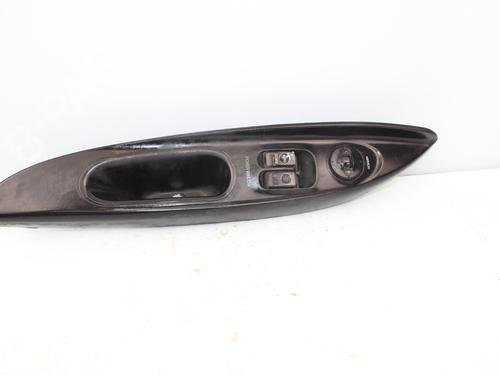 Used Left front window switch HYUNDAI H-1 Van (A1) [1997-2008]  16441568