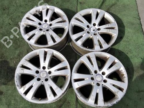 wheel-set-mercedes-benz-c-class-w204-2007-2008-2009-2010-2011-2012-2013-2014-2015-39731577 main image
