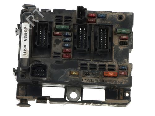 Used Fuse box Fuse box CITROËN XSARA (N1) 2.0 HDi 90 (90 hp) 35963683 35963683