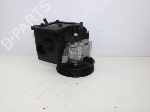 Used Steering pump MERCEDES-BENZ C-CLASS (W203) C 180 Kompressor (203.046) (143 hp) 13394428