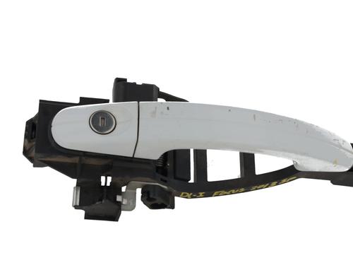 Venstre foran utvendig håndtak FORD FOCUS III [2010-2020]  30681401