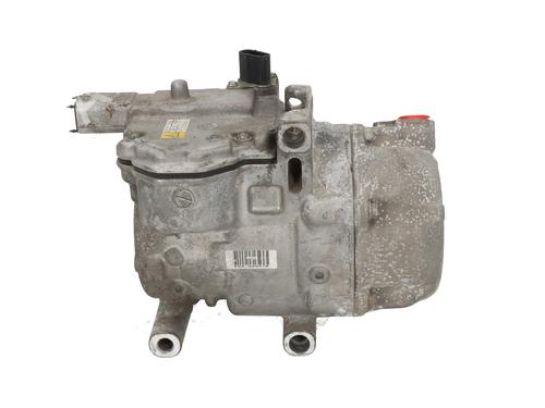 Compresseur AC TOYOTA AURIS (_E18_) 1.8 Hybrid (ZWE186_, ZWE186R) (136 hp) 31924045