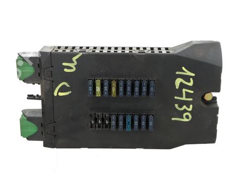 Used Fuse box Fuse box 39184822 39184822