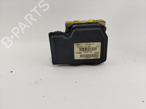 Used ABS pump FIAT CROMA (194_) 1.9 D Multijet (194AXC1B, 194AXC12) (150 hp) 20500885
