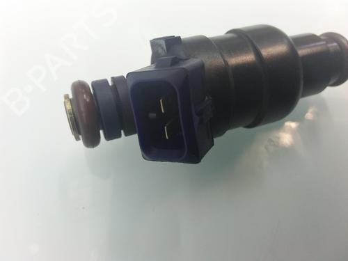 Injector RENAULT MEGANE I Classic (LA0/1_) 1.6 i (LA0L) | BP9303284M100 