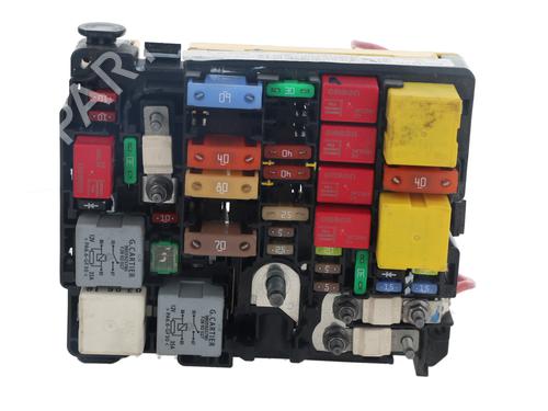 Used Fuse box Fuse box PEUGEOT 3008 II SUV (MC_, MR_, MJ_, M4_) 1.5 BlueHDi 130 (131 hp) 33842671 33842671