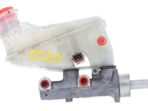 Used Brake master cylinder Brake master cylinder HYUNDAI i20 I (PB, PBT) [2008-2015] 33460040 33460040