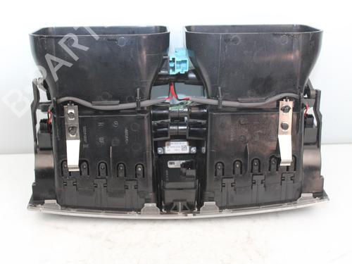 Air vent MERCEDES-BENZ C-CLASS (W204) C 320 CDI (204.022) | BP16448431I21 