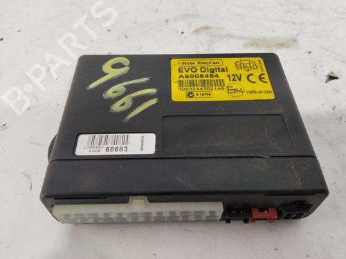 Used Electronic module BMW 5 Gran Turismo (F07) 520 d (184 hp) 28568646