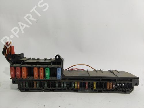 Fuse box BMW 5 (E60) 520 d | BP24918764E1