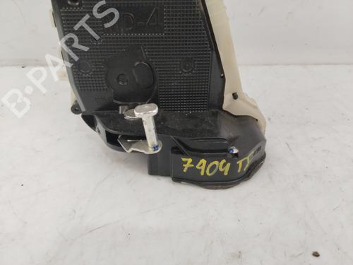 Rear left lock TOYOTA YARIS (_P13_) 1.5 Hybrid (NHP130_, NHP130) | BP22385599C100 