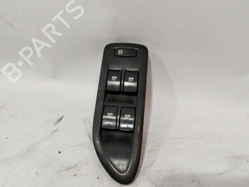 Used Left front window switch RENAULT LAGUNA II (BG0/1_) [2001-2007]  28183032