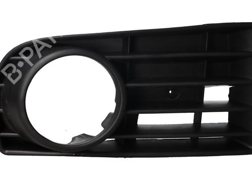 Used Grille VW GOLF V (1K1) [2003-2010]  32084795