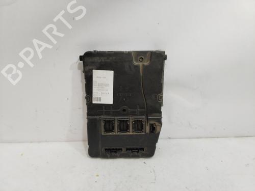 Used Fuse box RENAULT MEGANE II Saloon (LM0/1_) 1.9 dCi (LM0G, LM1G, LM2C) (120 hp) 24801502