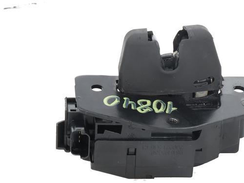 tailgate-lock-peugeot-3008-ii-suv-mc_-mr_-mj_-m4_-2016-31906458 main image