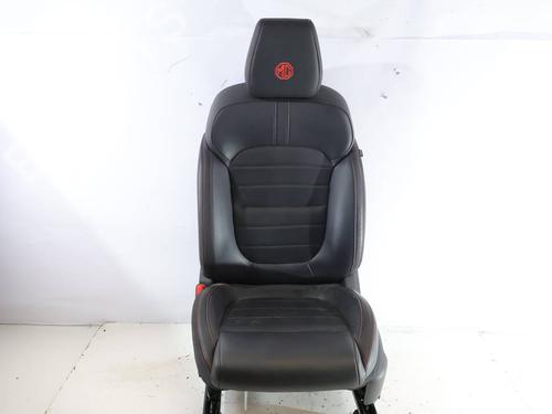 left-front-seat-mg-mg-zs-suv-azs1-2017-39185012 main image