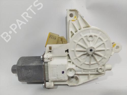 Rudehejsemotor bagstkærm højre MERCEDES-BENZ M-CLASS (W164) [2005-2012]  21568246
