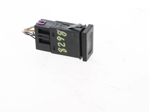 Commutateur VW PASSAT B5.5 (3B3)  | BP29962774I30 