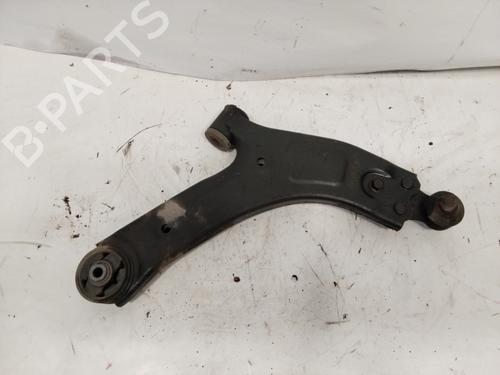 Used Left front suspension arm HYUNDAI H-1 Van (A1) [1997-2008]  27383763